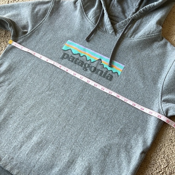 Patagonia Pastel P-6 Logo Uprisal Hoody Grey Women’s - Picture 9 of 10